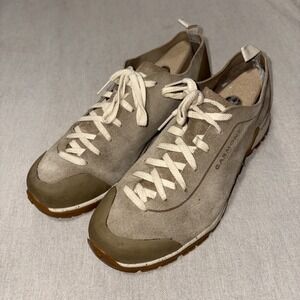 Garmont Tikal Women's Size 8.5 Beige Walking Trail Hiking Leather Sneakers Shoes